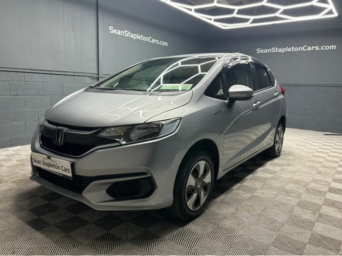 Honda Fit DAA-GP6 HYBRID 5DR AUTO - Image 1