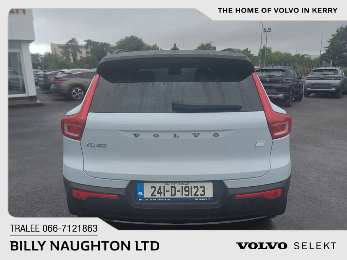 Volvo XC40 RCHRG PLUS EX-T RNG 5DR AUTO - Image 2