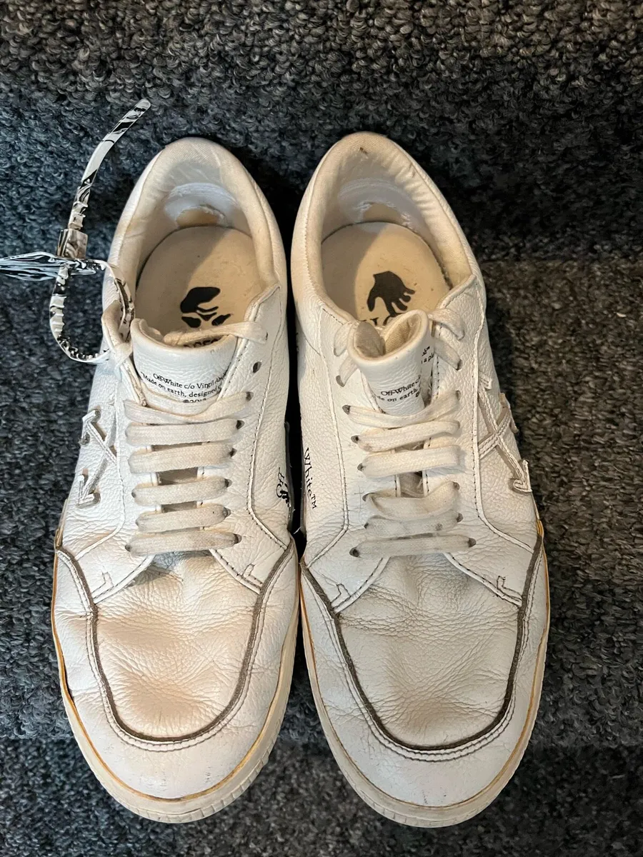 OFF WHITE RUNNERS - Image 3
