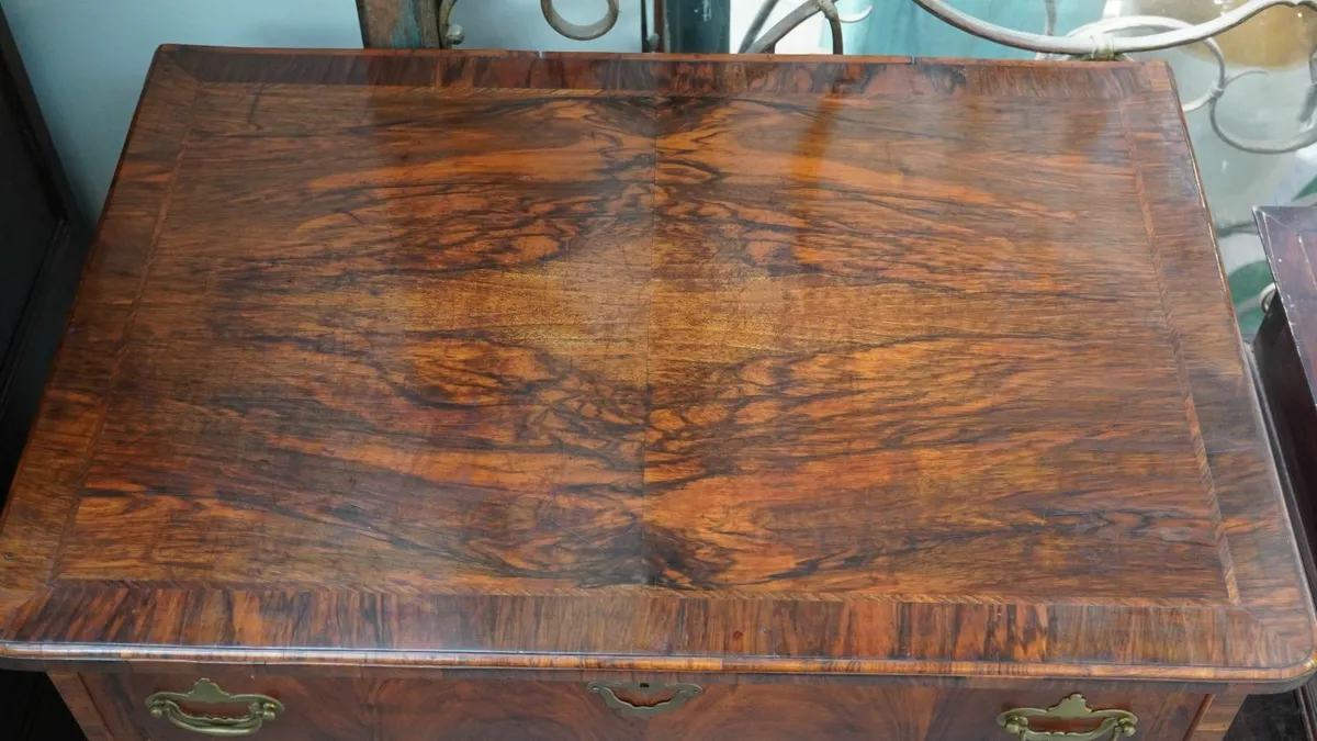 🪑 Victorian Rosewood Kneehole Desk – Queen Anne - Image 3
