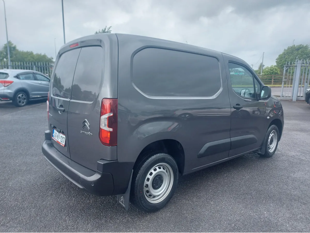 Citroen Berlingo ENTERPRISE BLUEHDI 10 - Image 2