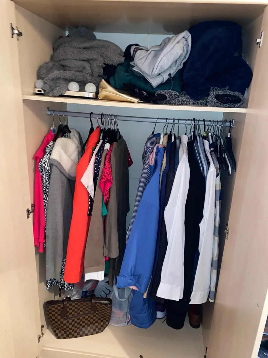 Matching wardrobe and beside lockers - Image 2