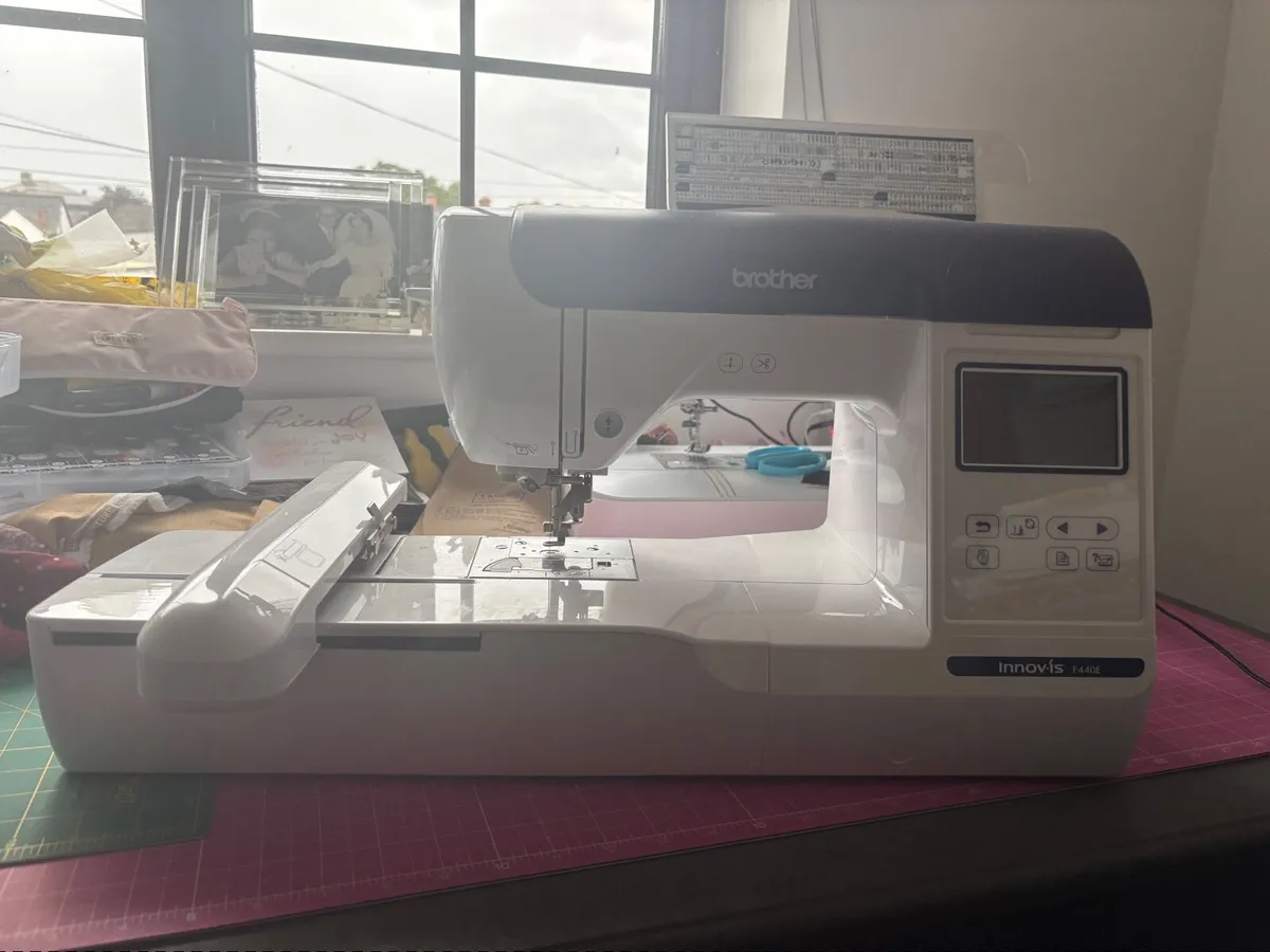 Embroidery machine - Image 3