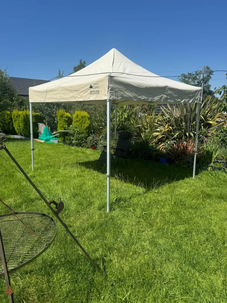 3x3m pop up gazebo ALU50Hex - Image 1