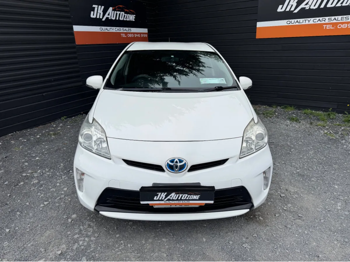 Toyota Prius 1.8 HYBRID AUTO - Image 2