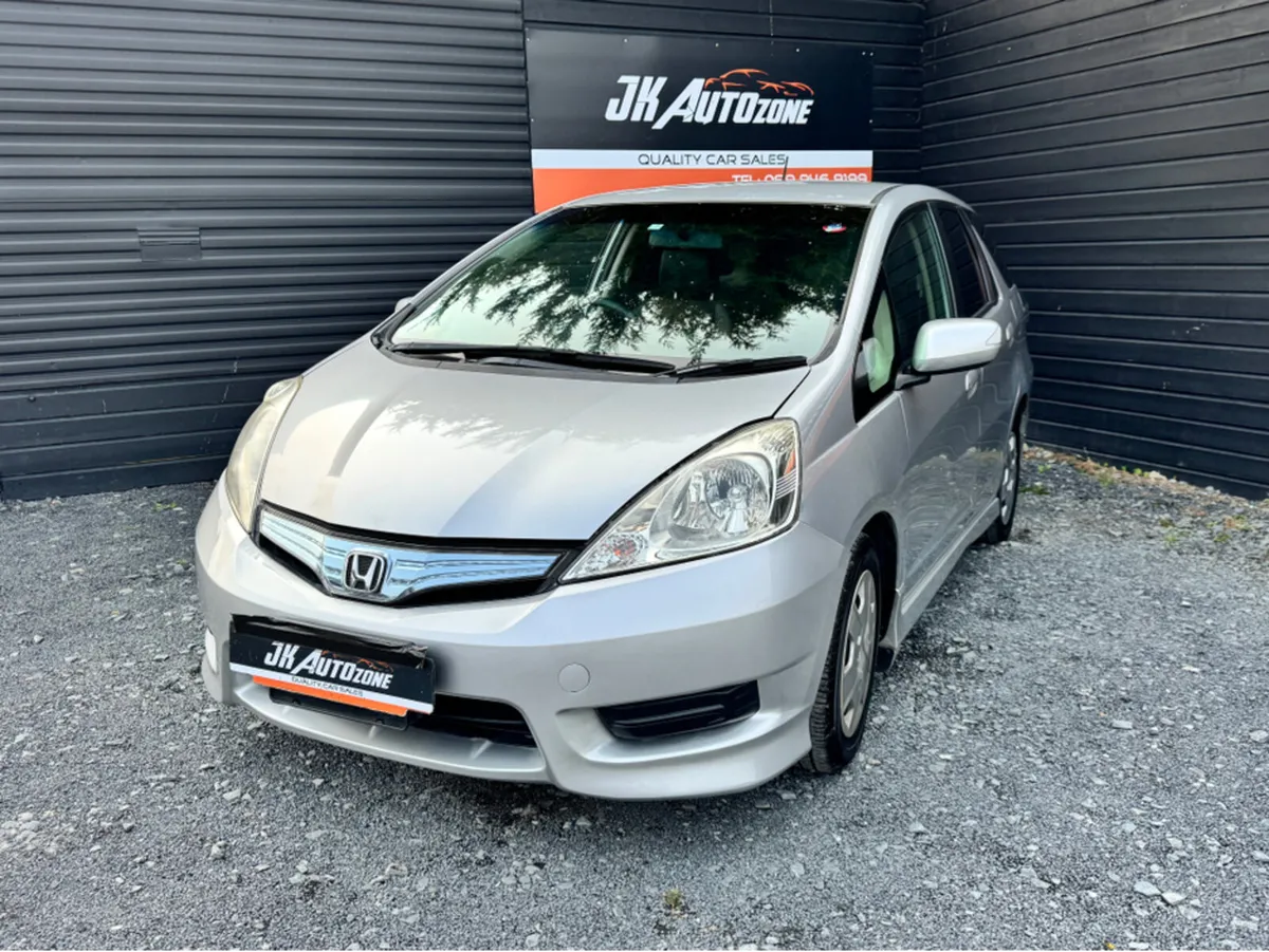 Honda Shuttle 1.5 HYBRID AUTO 5DR - Image 3