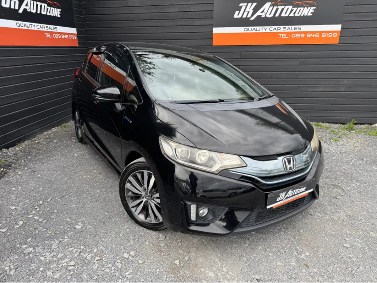 Honda Fit 1.5 HYBRID AUTO 5DR - Image 1