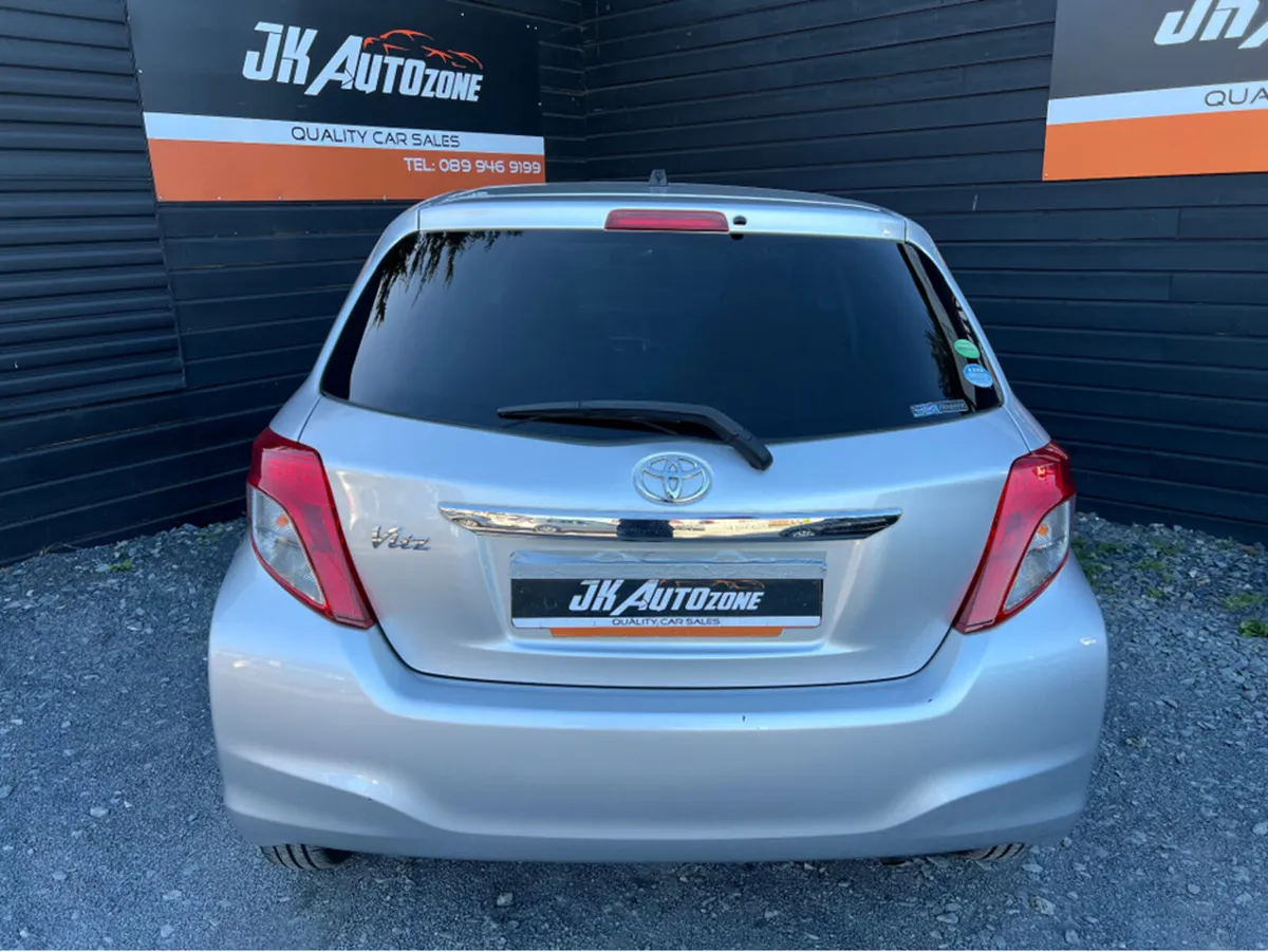 Toyota Yaris 1.0 VITZ SMILE EDITION AUTO - Image 4