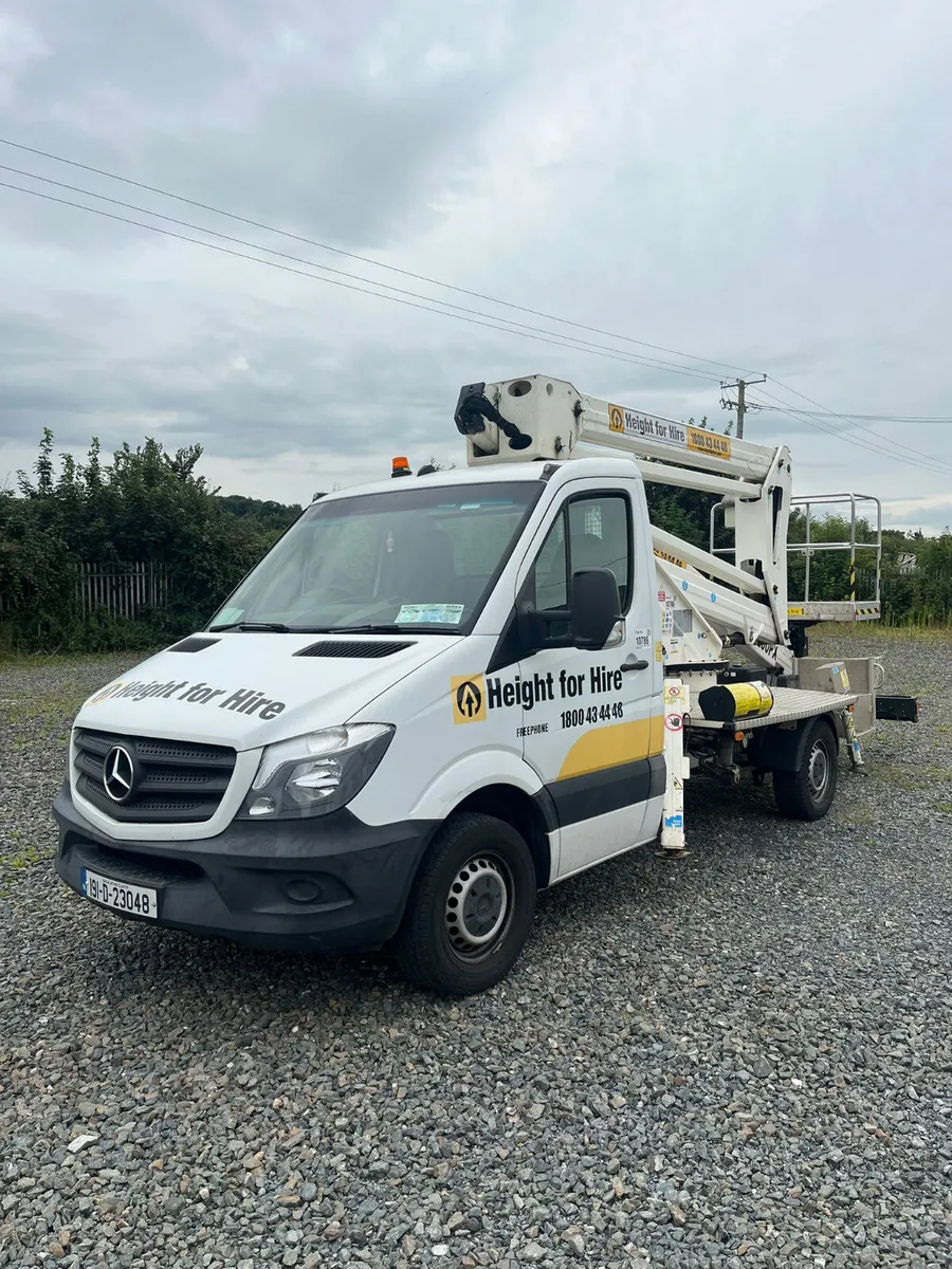 GSR B 200 PX on Mercedes - 2019 Cherrypicker - Image 2