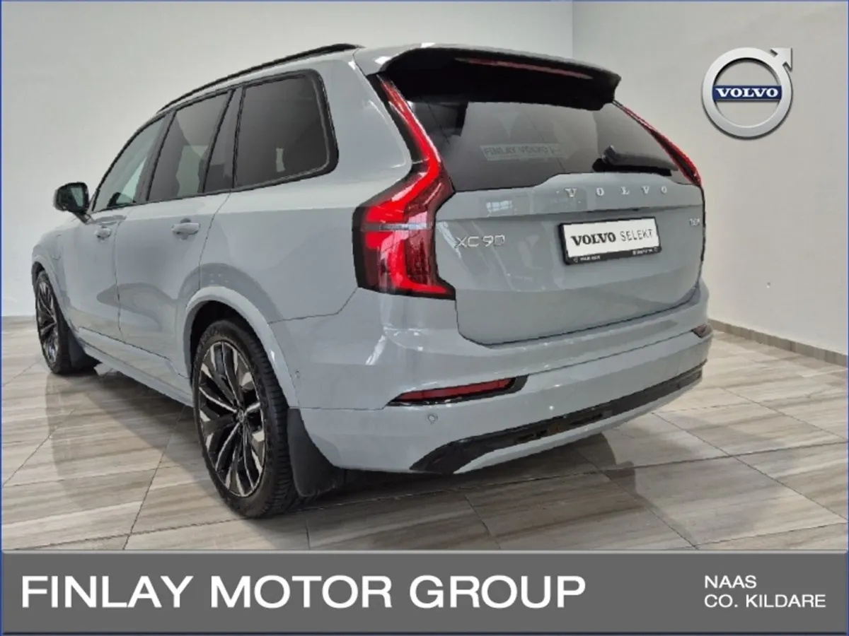 Volvo XC90 T8 Phev AWD Plus Dark - Image 3