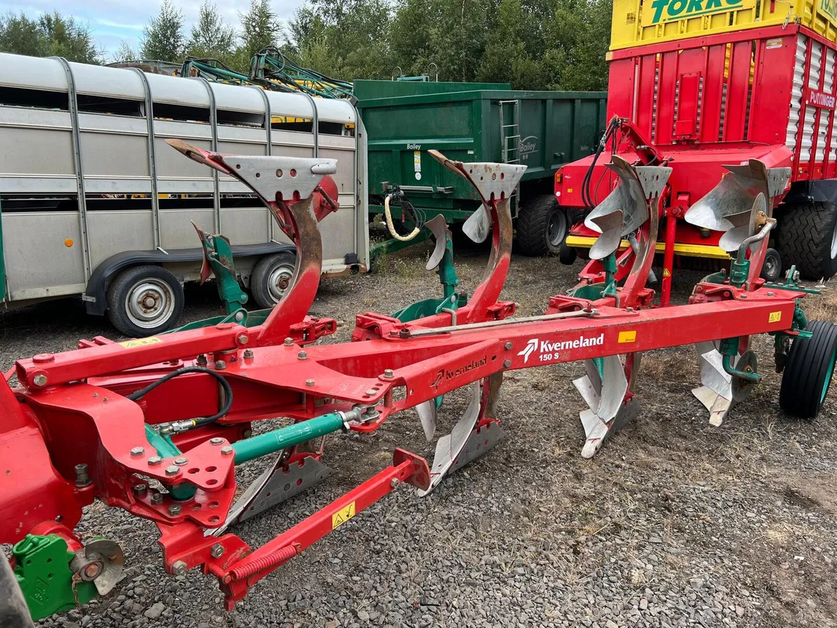KVERNELAND 4F 150-S VARI WIDTH PLOUGH - Image 1