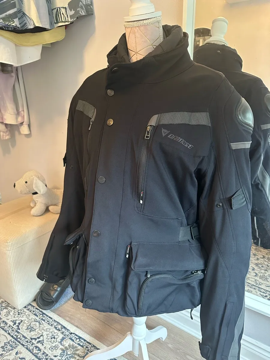 Dainese waterproof 2piece goretex suit - Image 2