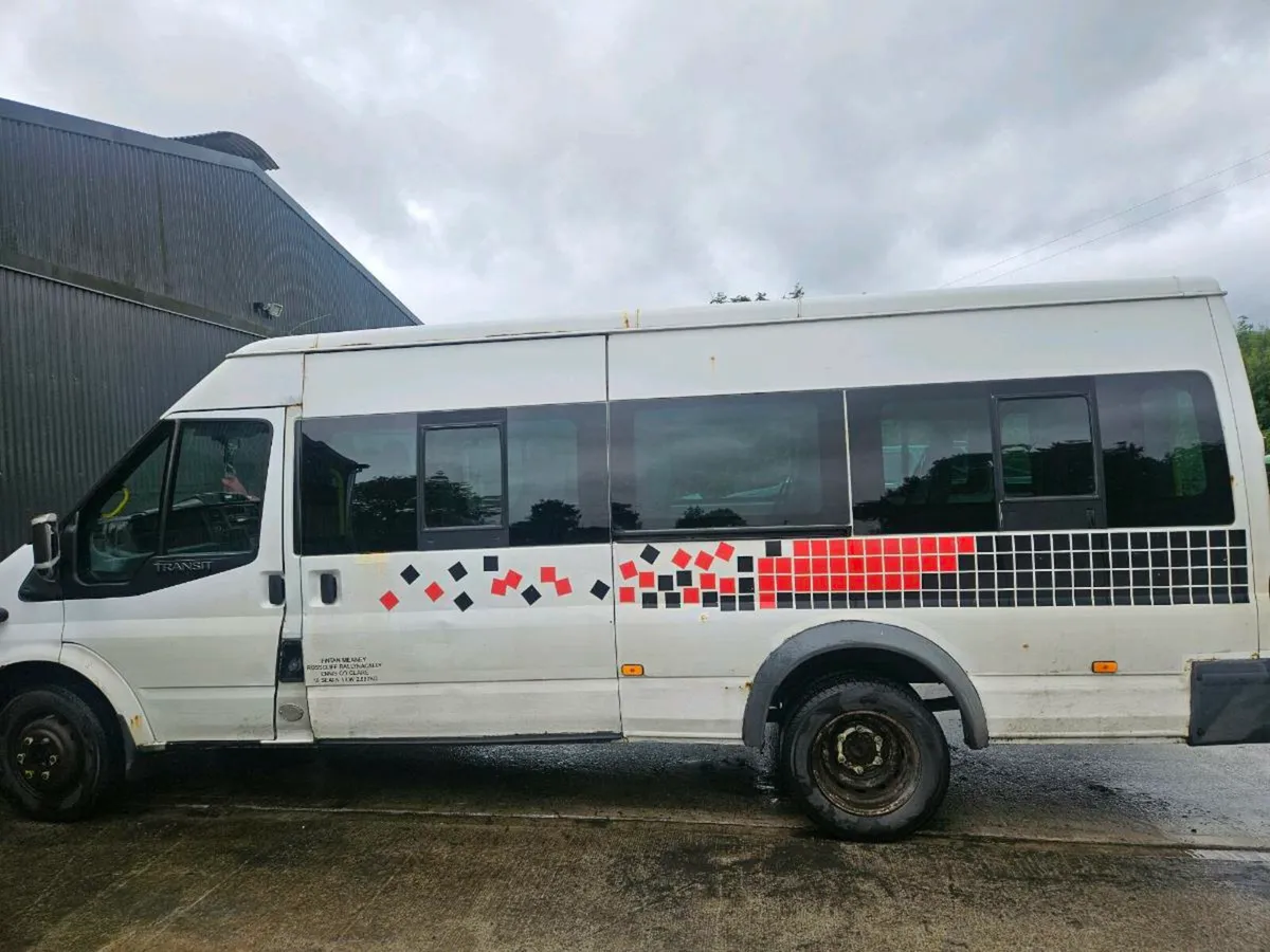 Minibus - Image 3