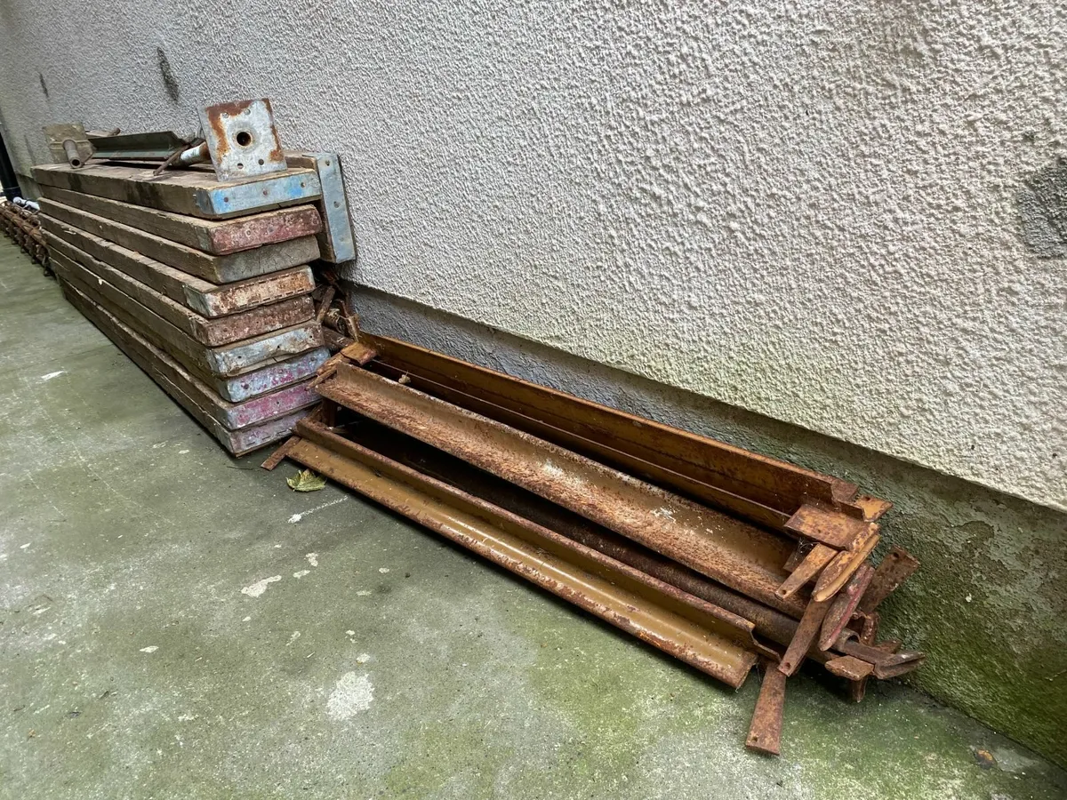 Scaffolding for sale - Image 3