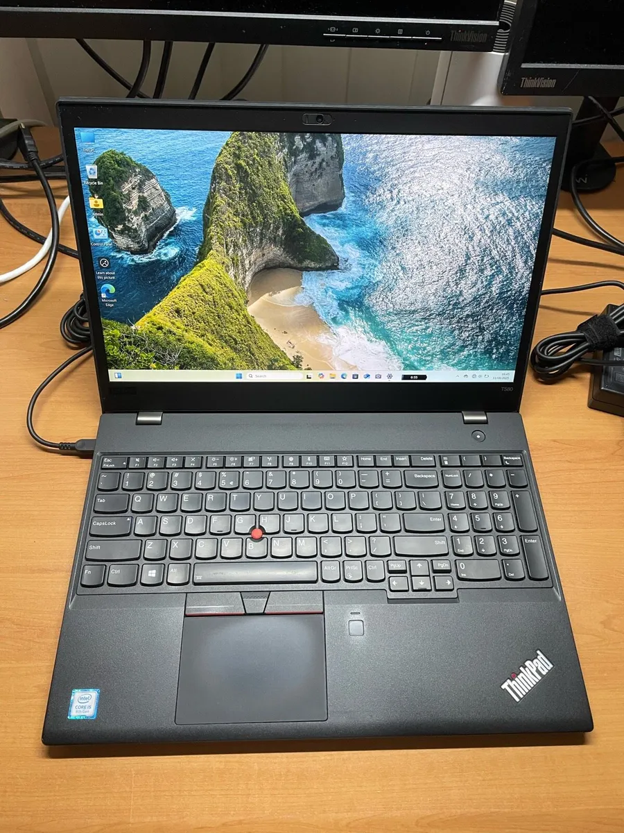 Lenovo T580 i5 pro 16-256 win 11 pro - Image 1
