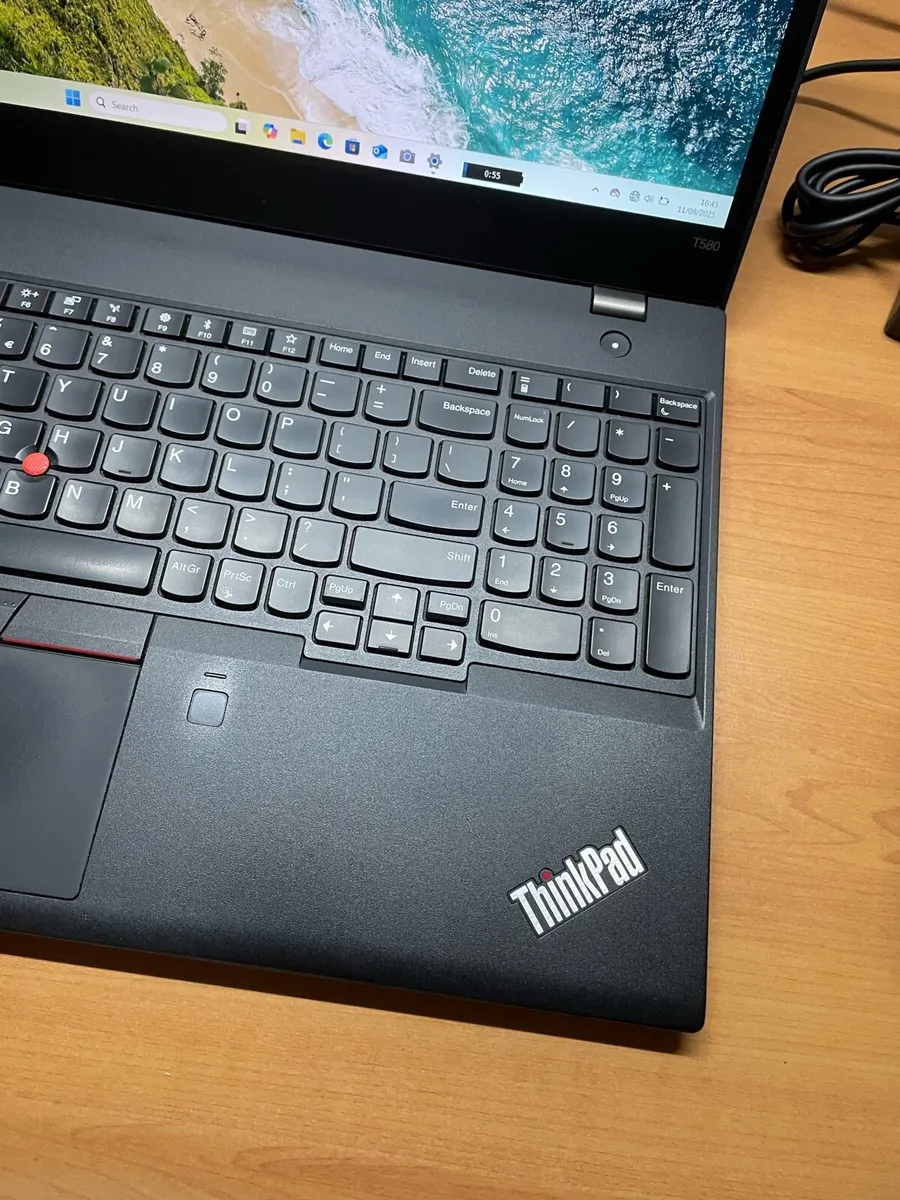 Lenovo T580 i5 pro 16-256 win 11 pro - Image 2