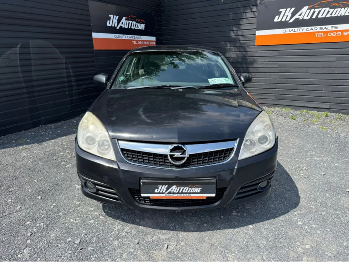Opel Vectra DESIGN 1.9DTI 4 DR 1.9 CDTI 120PS - Image 2