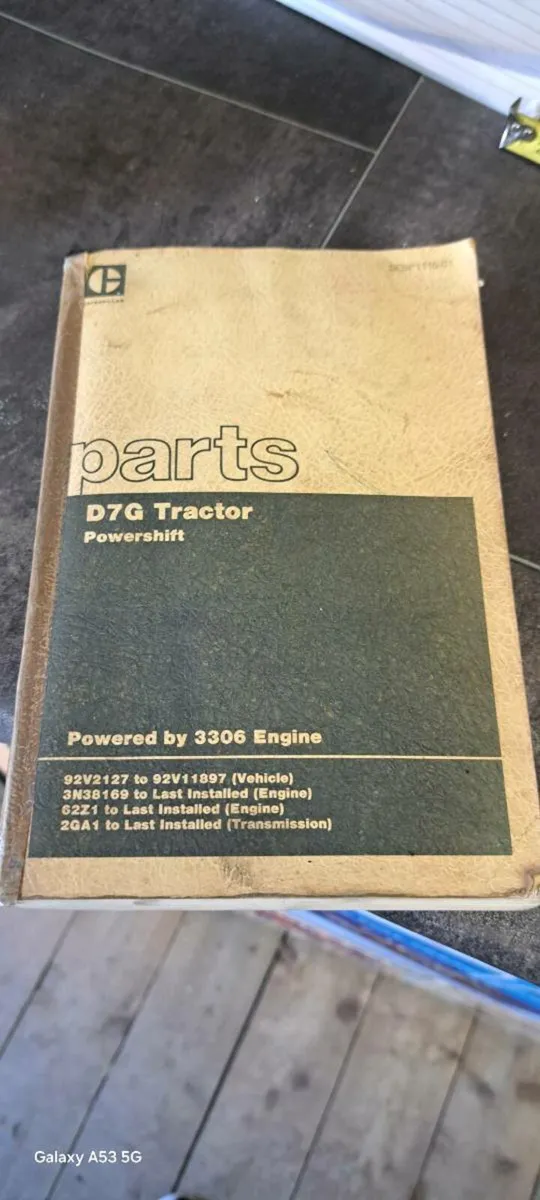 Old caterpillar  D7 part's  book - Image 1