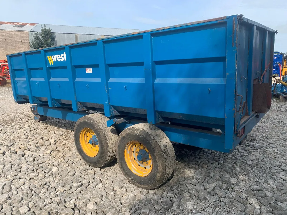 WEST 19' GRAIN TRAILER - Image 1
