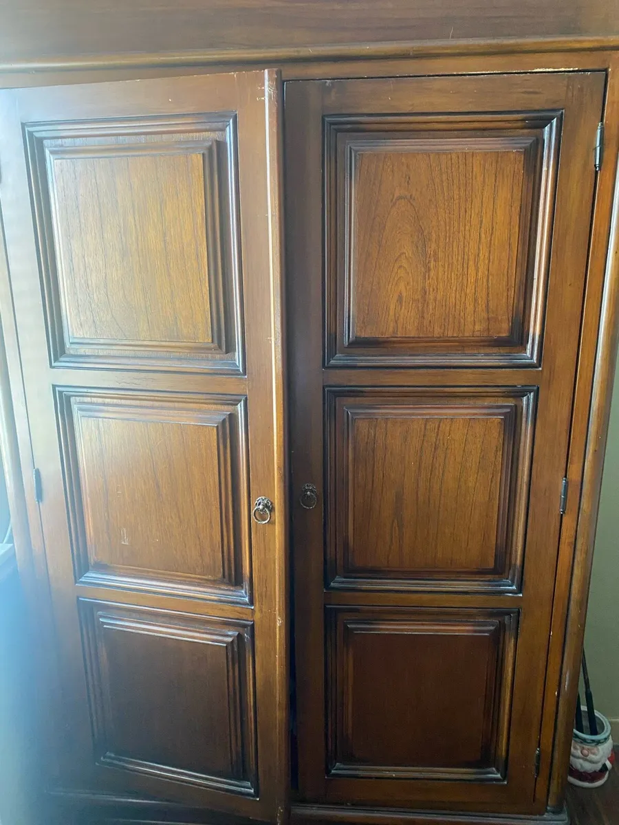 Wardrobes - Image 4