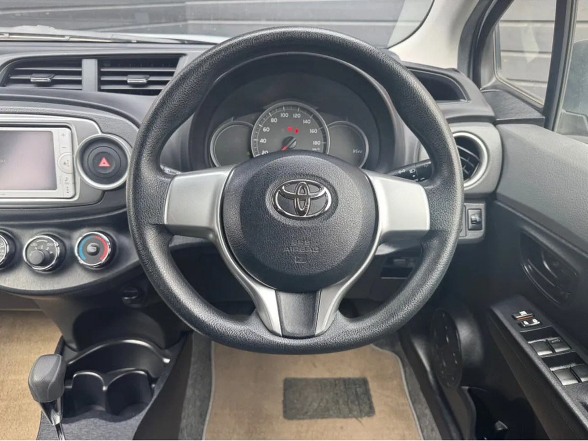 Toyota Yaris 1.0 SMILE EITION AUTO - Image 4