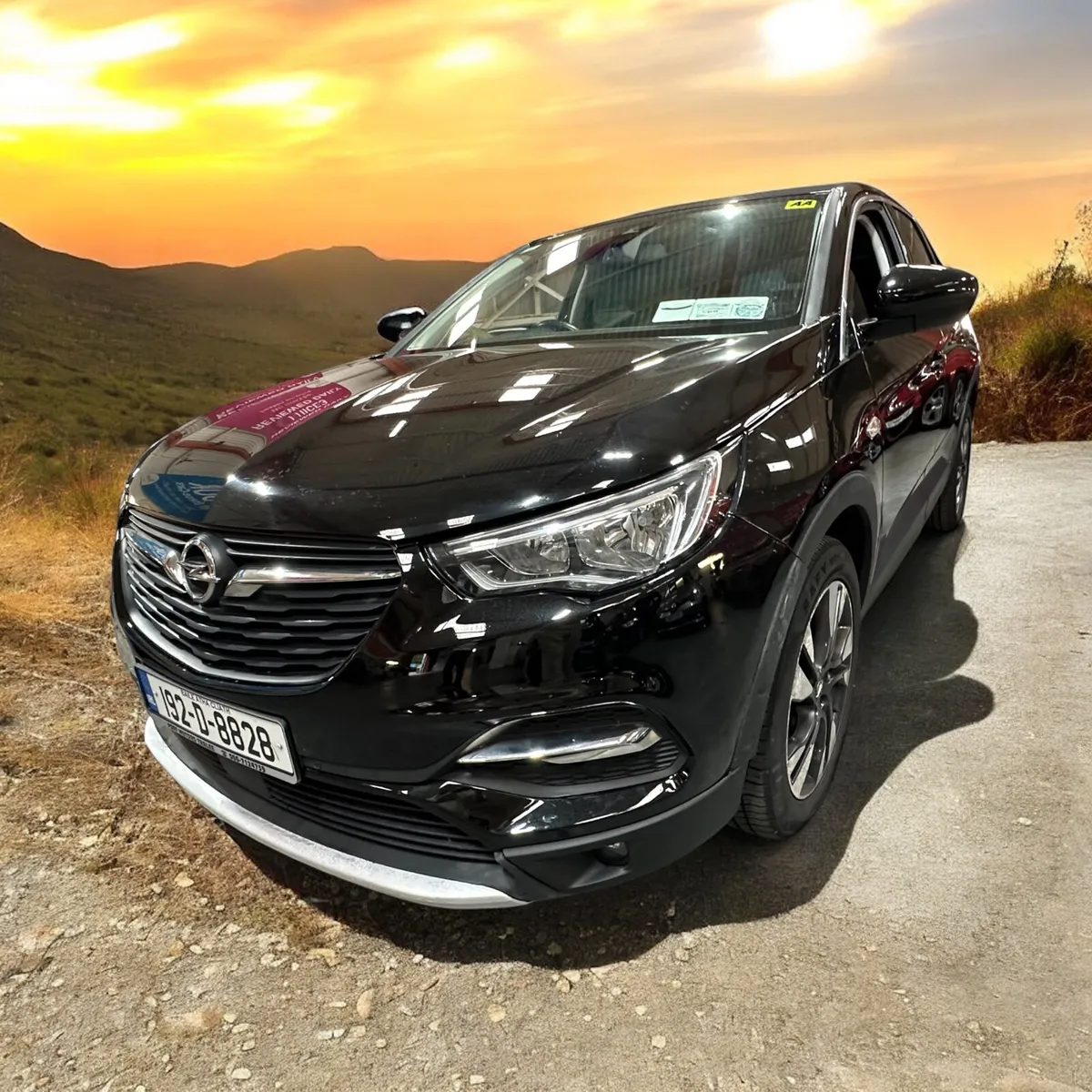 Opel Grandland X SRi 1.2i 130PS 6 Speed - Image 1