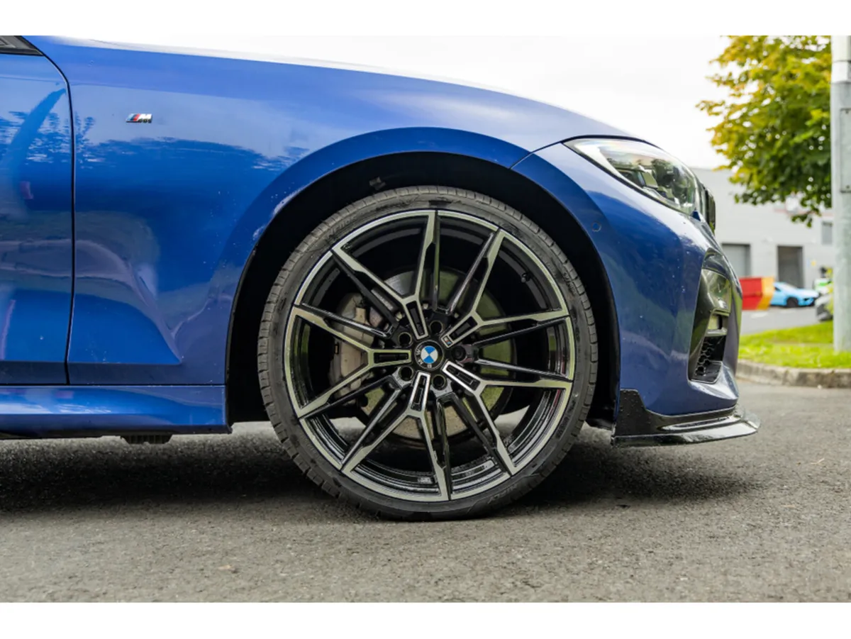 BMW 3-Series 330E M SPORT M PERFORMANCE * 1 YEAR U - Image 4