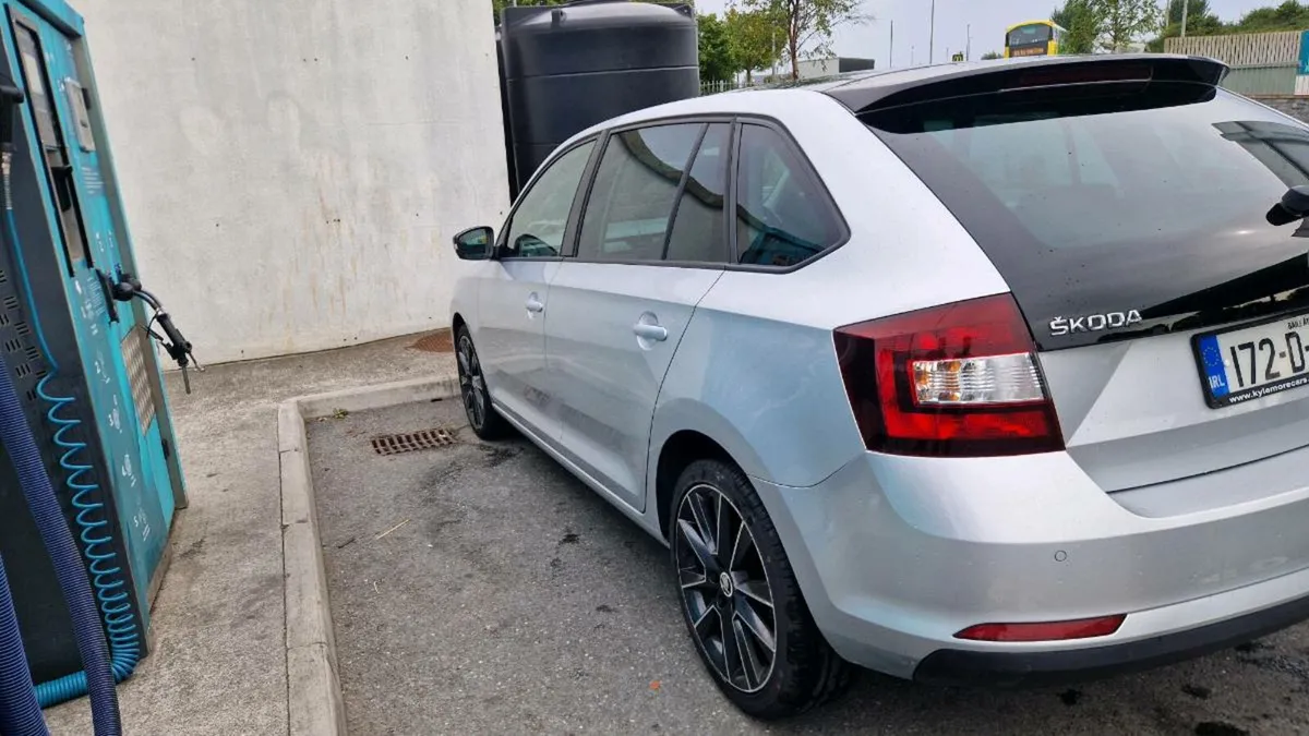 Skoda Rapid 2017 1.6 TDI 120 BHP - Image 3