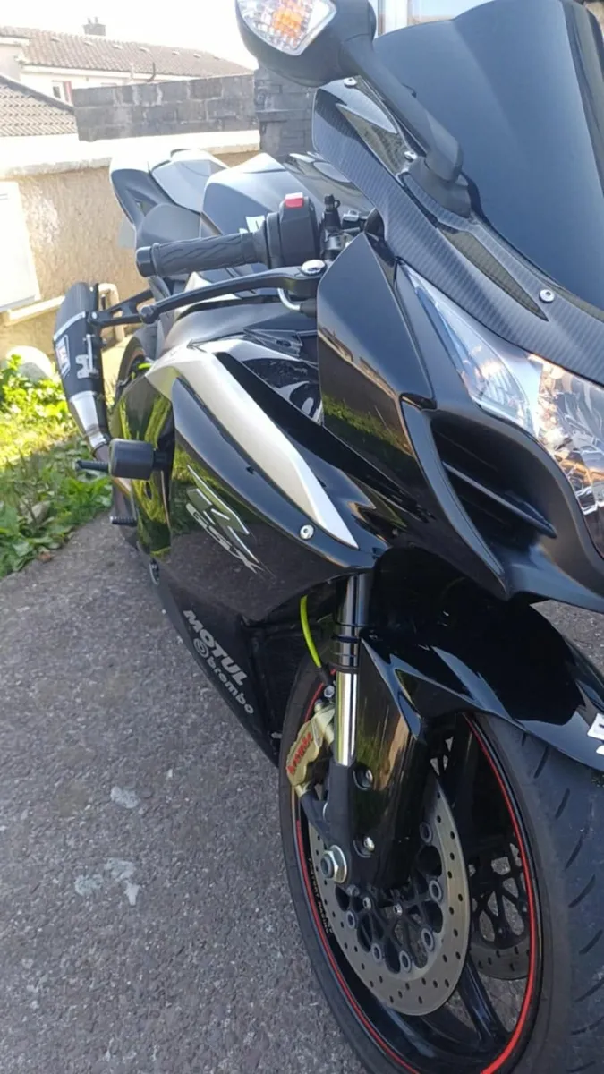 New pics 🏍️ 2015 Suzuki GSX-R1000 Shadow Edition - Image 4
