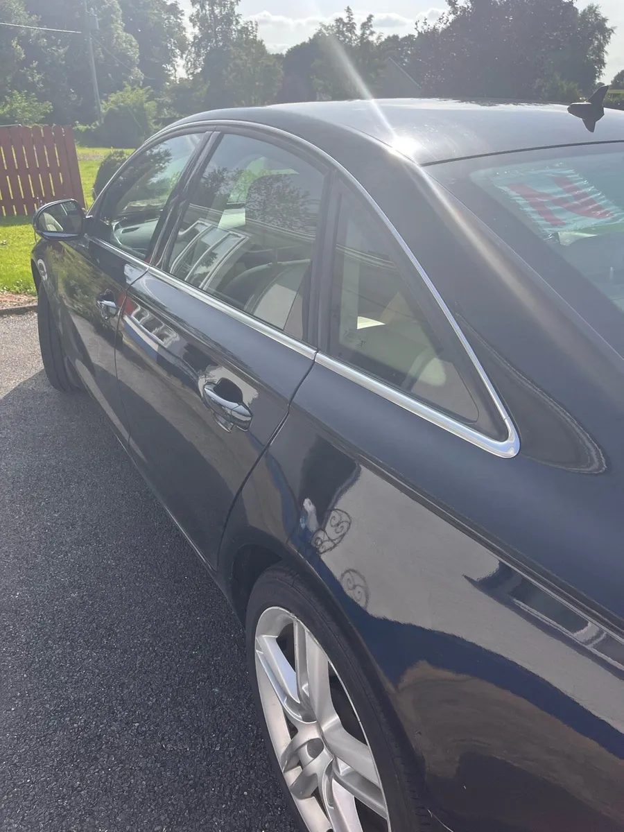 Black Audi A6 - Image 4
