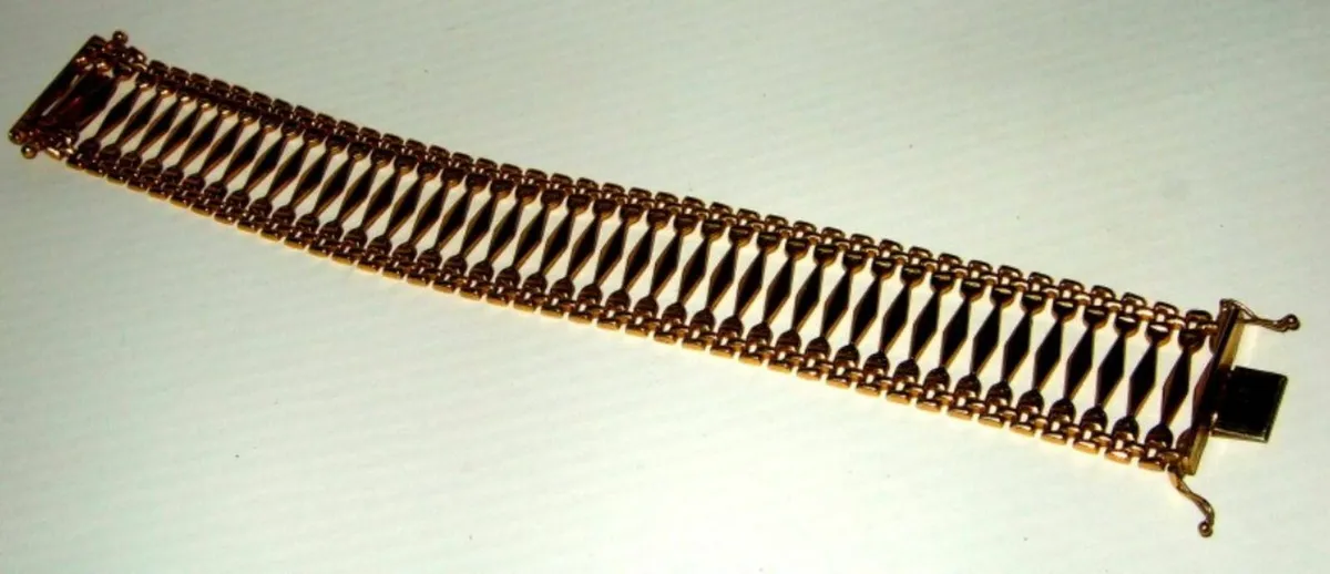 Vintage Hallmarked 9ct Gold Cuff Bracelet - Image 3