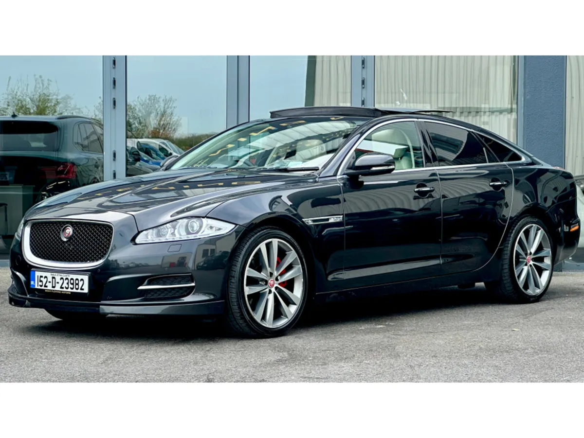Jaguar XJ 3.0 D PREMIUM LUXURY 4DR AUTO - Image 3