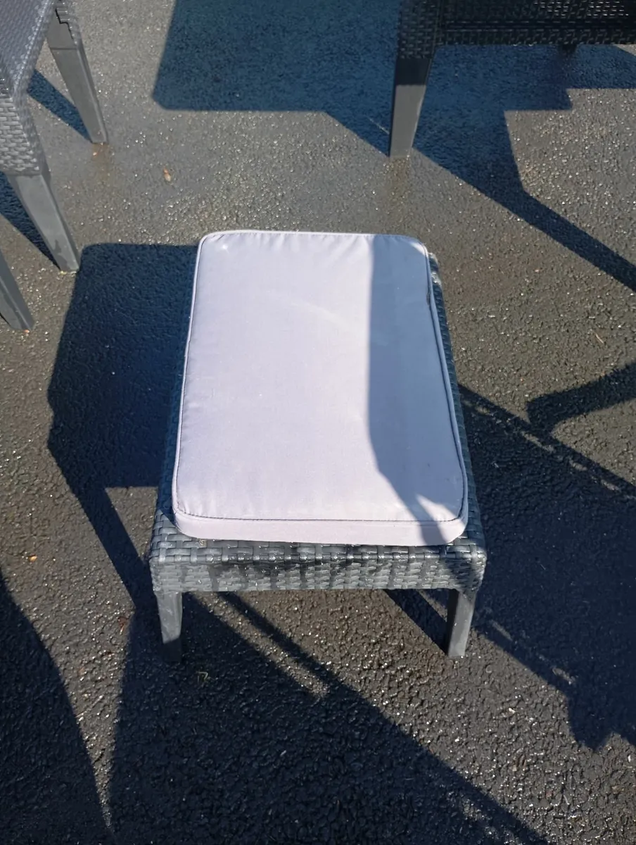 Rattan outdoor furniture - Image 3