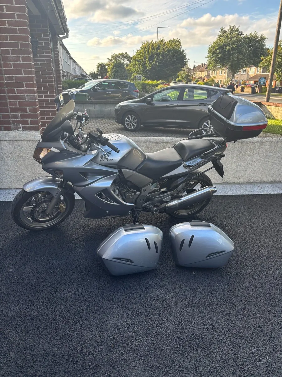 Honda cbf 1000 gt - Image 1