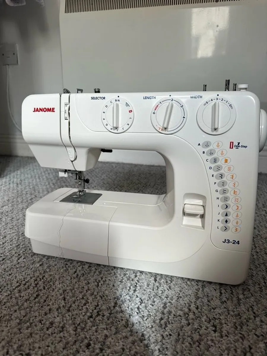 Janome J3-24 Sewing Machine - Image 3