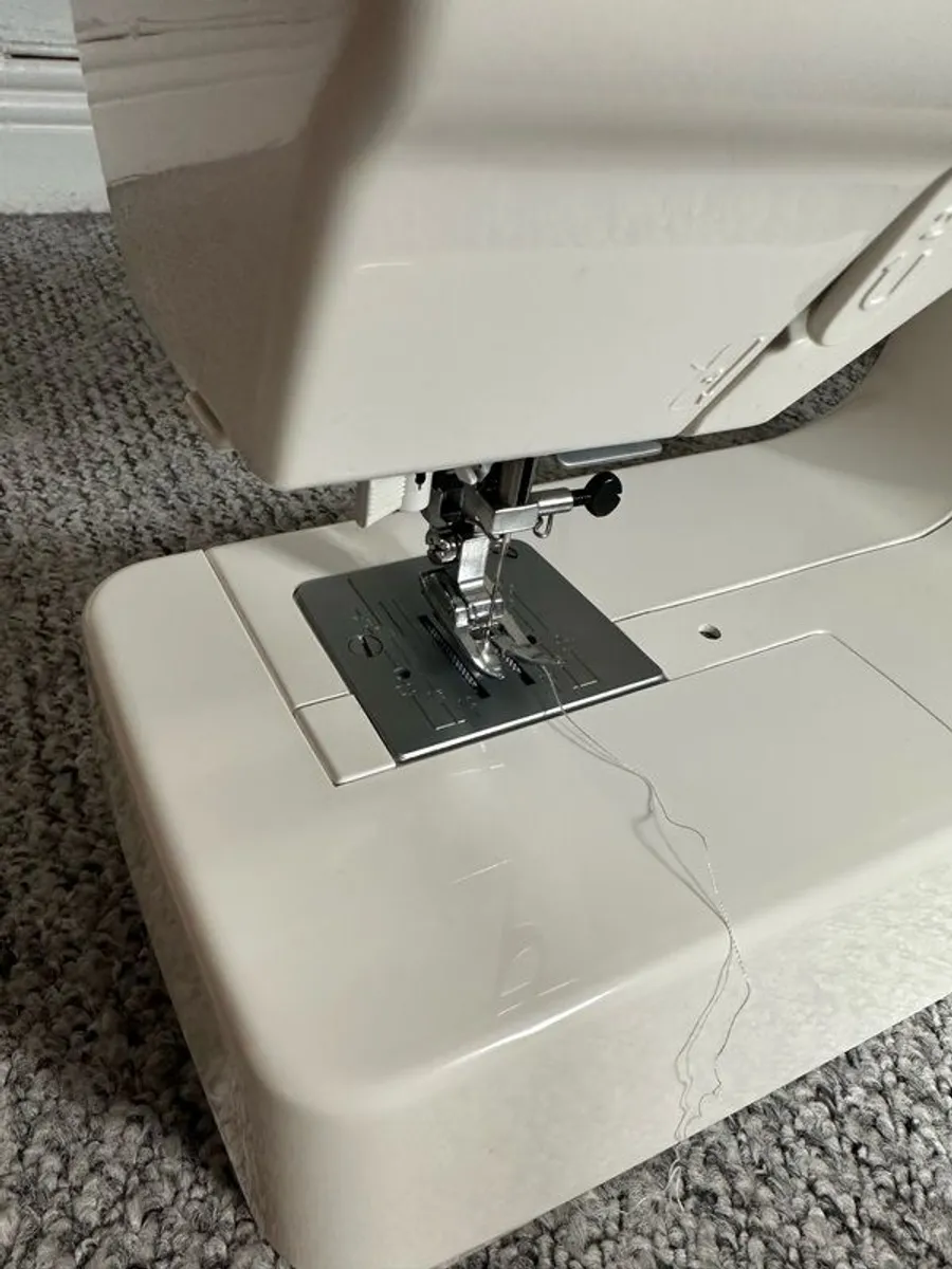 Janome J3-24 Sewing Machine - Image 4