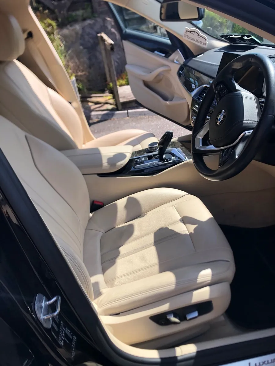 BMW 5-Series 2018 - Image 4