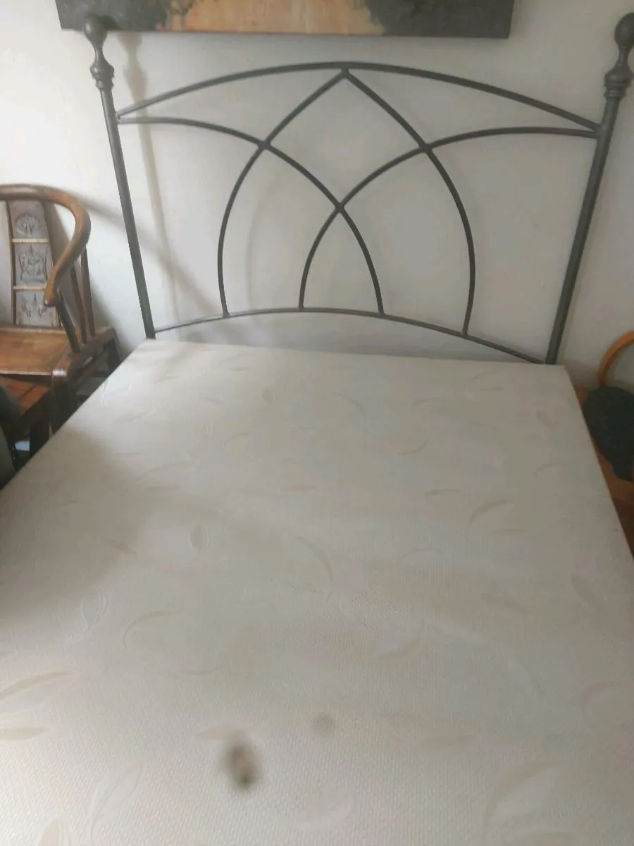 4 feet double bed frame - Image 2