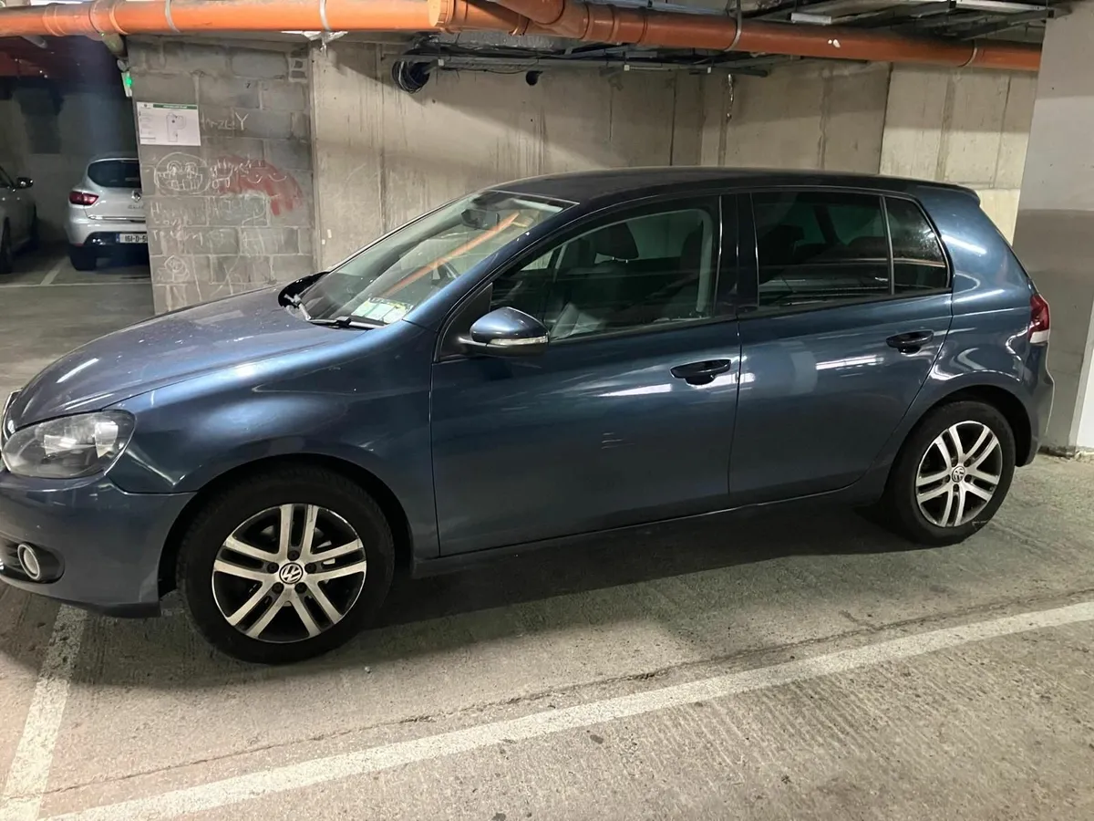 Volkswagen Golf 2010 - Image 3