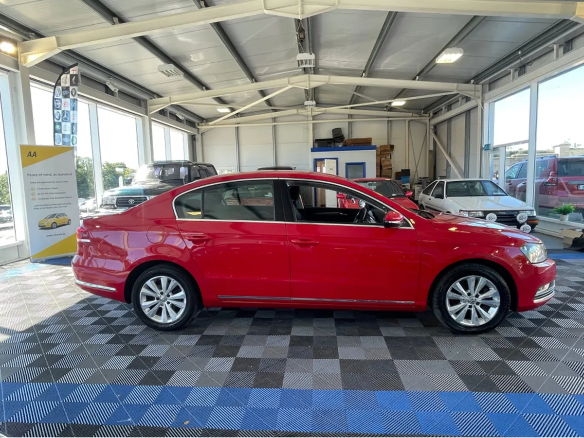Volkswagen Passat 1.6 TDI HIGHLINE BLUEMOTION 10 1 - Image 3