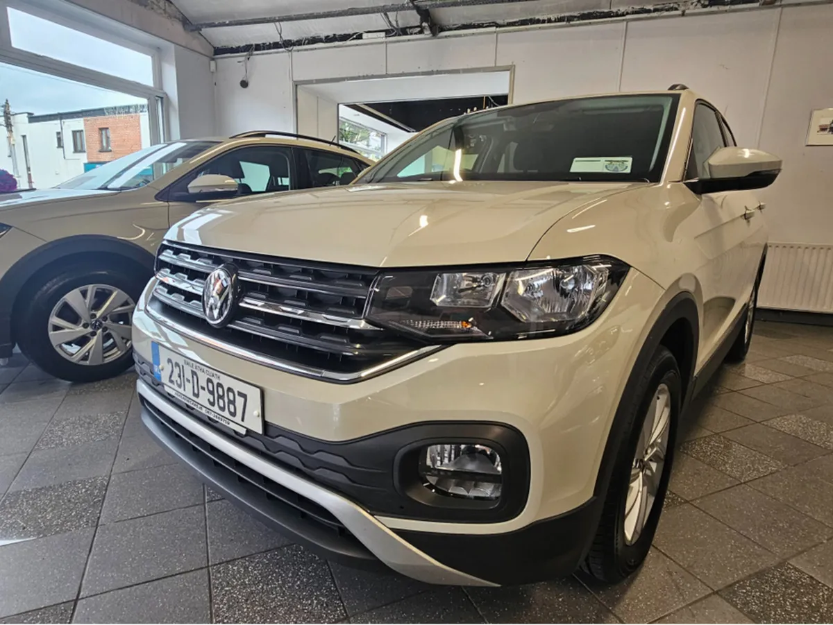 Volkswagen T-Cross LIFE 1.0 TSI M MANUAL 5SPEED 95 - Image 2