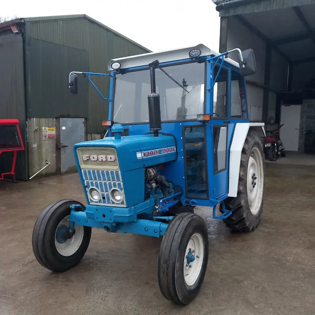 Ford Cabs - Image 3