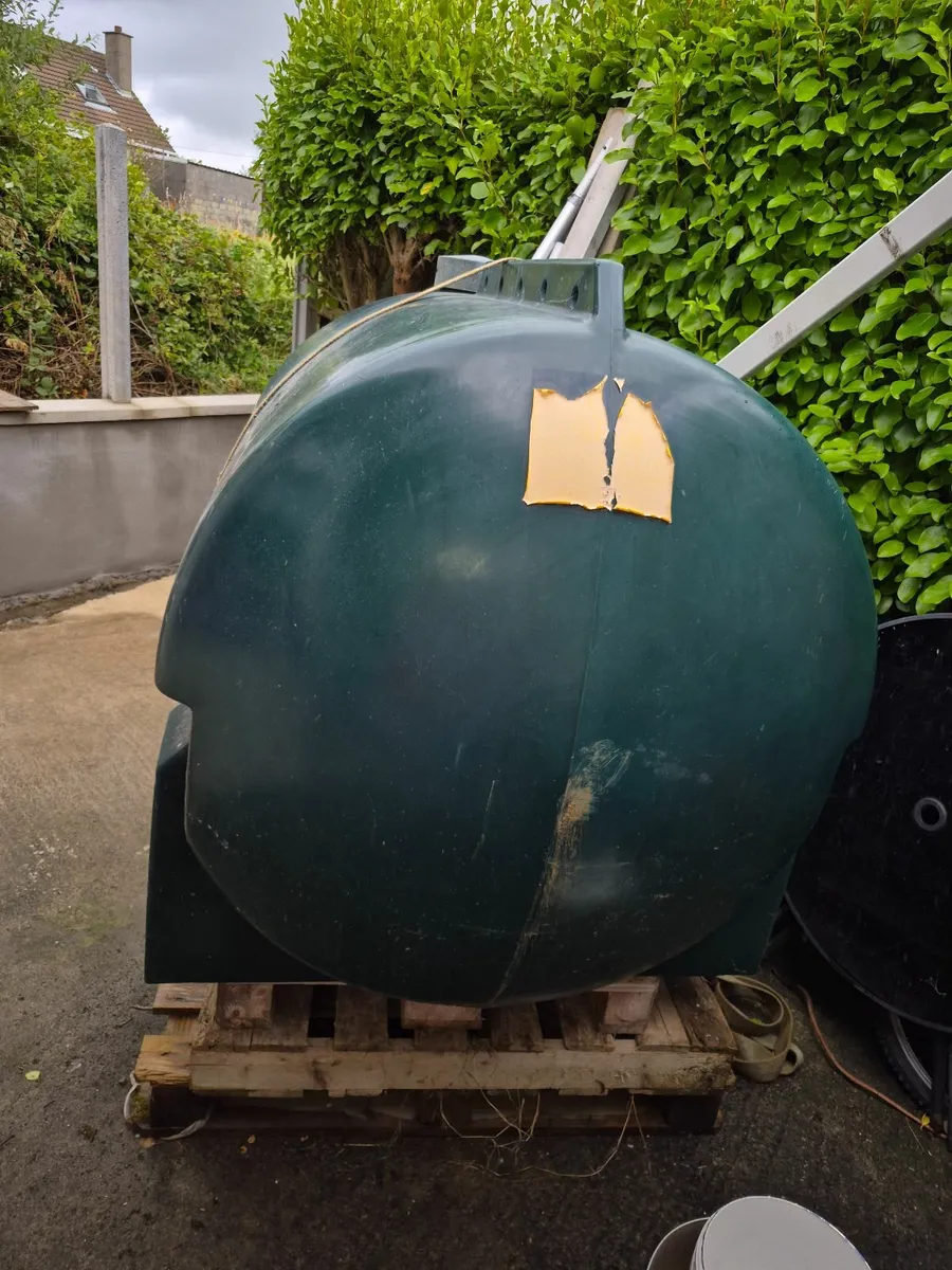 Oil tank - Image 2