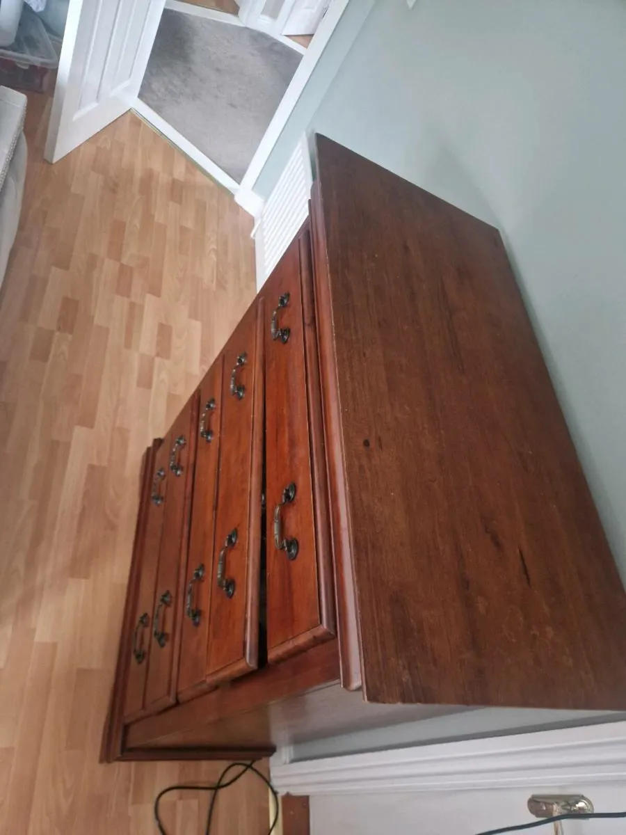 Dresser - Image 2