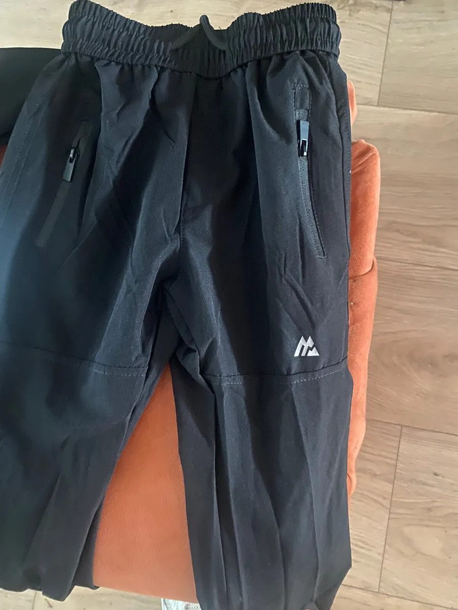Tracksuit - Children - Image 1