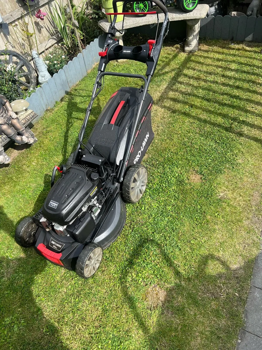 As new Hyundai Lawnmower - Image 1