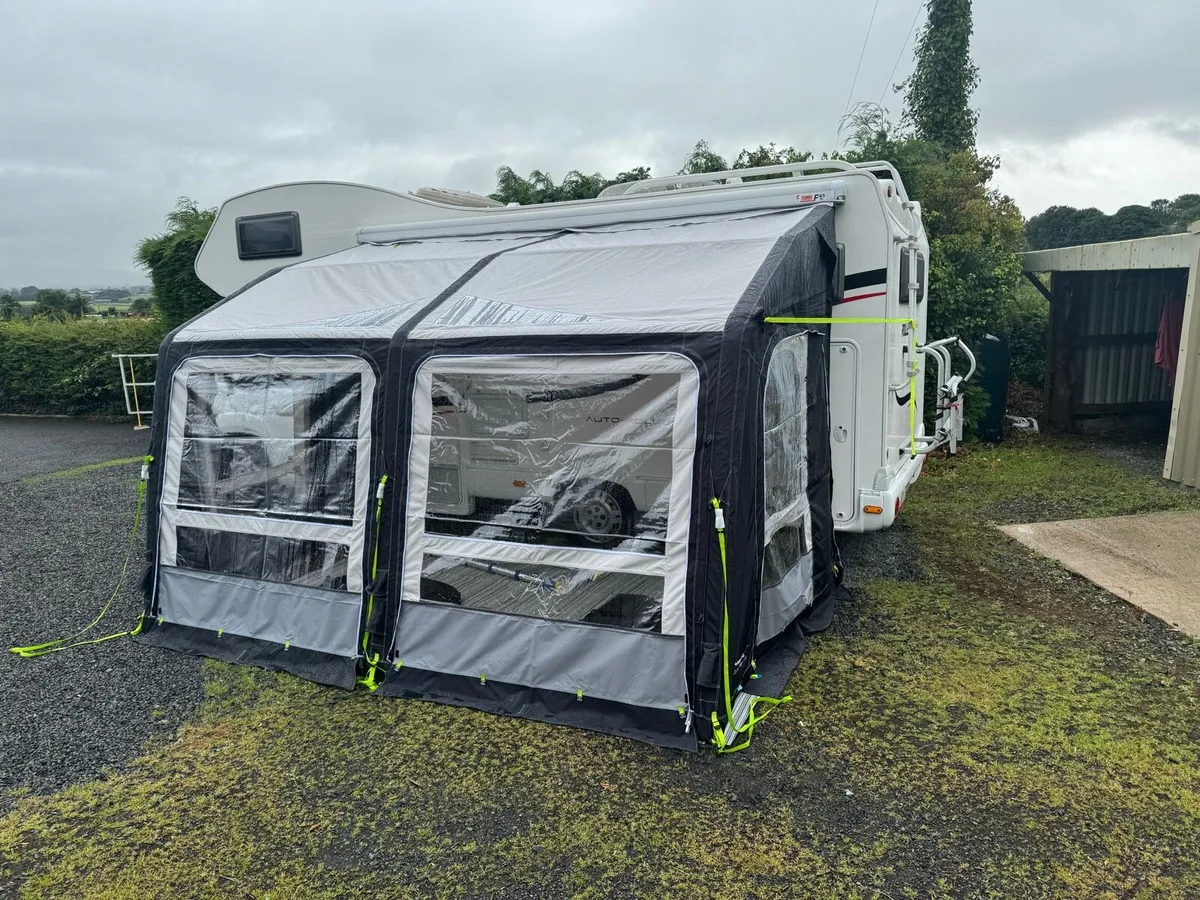 Awning for motorhome - Image 1