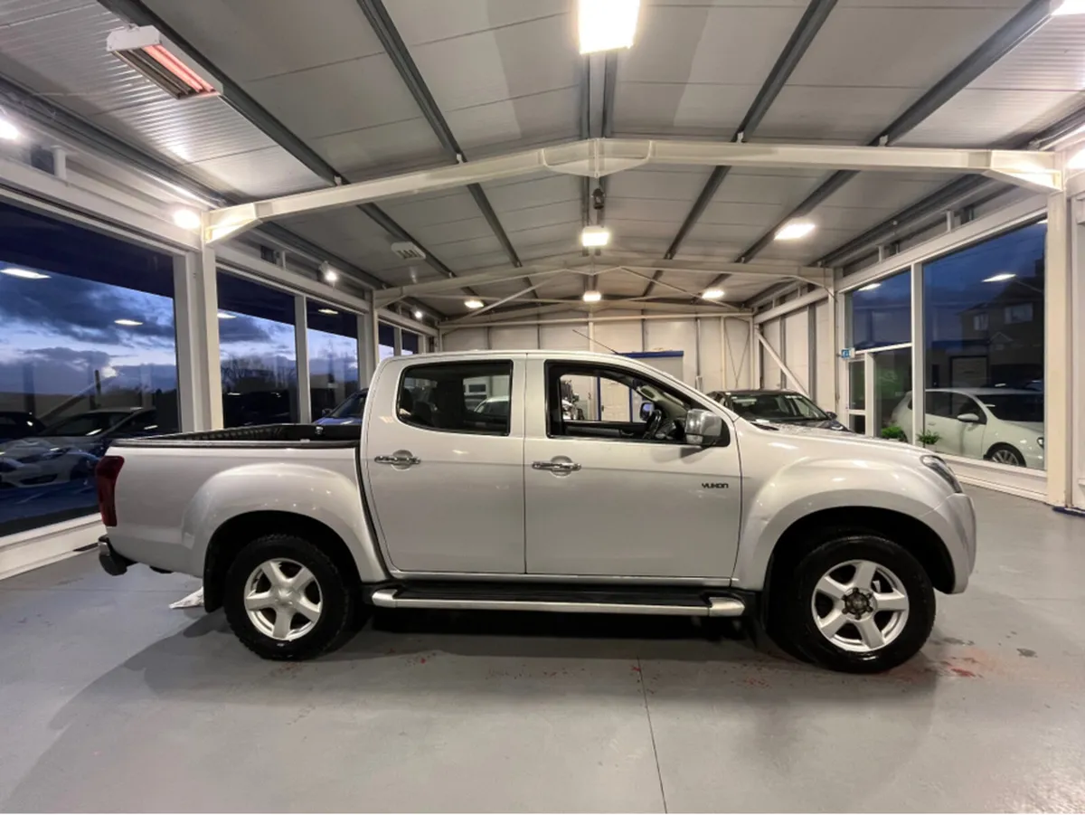 Isuzu D-Max YUKON TWIN TURBO D/ - Image 3