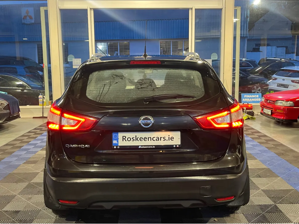 Nissan Qashqai 1.5 SV MY16 E6 4DR - Image 4