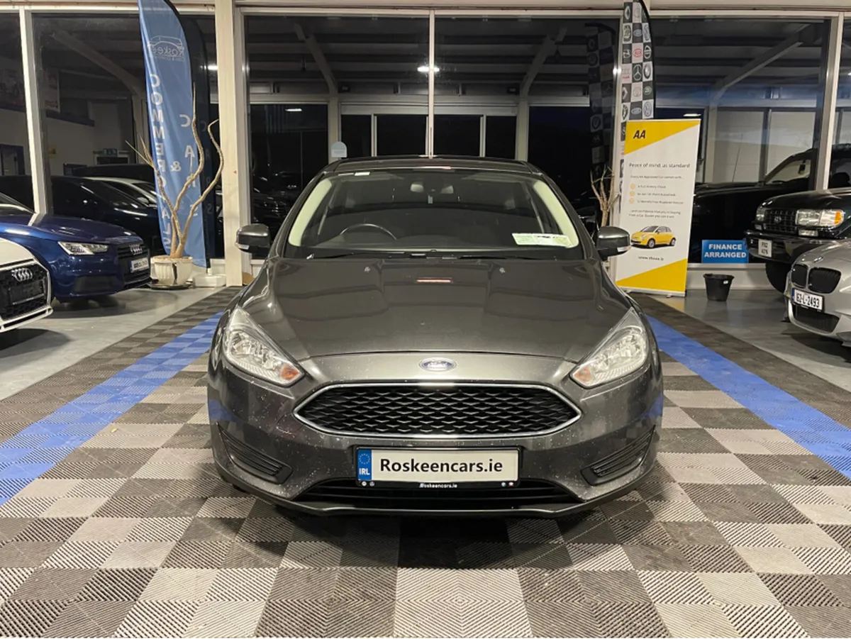 Ford Focus STYLE 1.5 TD 95PS 6SPEED 4 4DR - Image 2